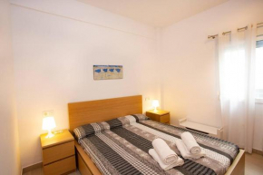 Acogerdor apartmento para 5 personas en el centro de Moraira